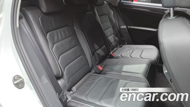 Volkswagen Tiguan 2020 — Şəkil 11/30