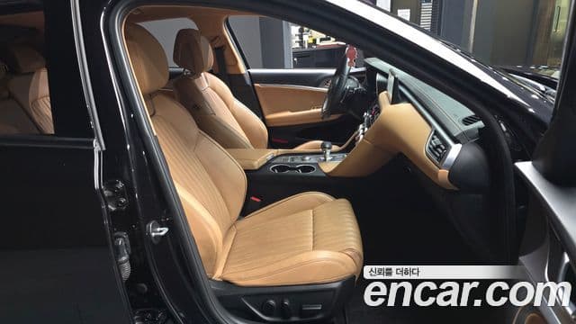 Genesis G70 2021 — ფოტო 4/20