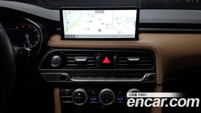 Genesis G70 2021 — ფოტო 13/20