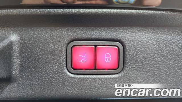 Mercedes-Benz S-Class 2022 — Photo 38/40