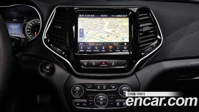 Jeep Cherokee 2021 — Şəkil 15/32