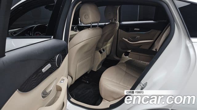 Mercedes-Benz GLC-Class 2019 — Şəkil 12/20