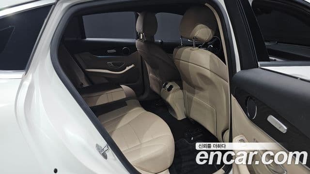 Mercedes-Benz GLC-Class 2019 — Photo 31/32