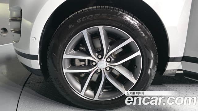Land Rover Range Rover Evoque 2025 — фото 5 из 20