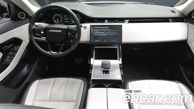 Land Rover Range Rover Evoque 2025 — фото 7 из 20