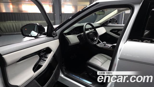 Land Rover Range Rover Evoque 2025 — Şəkil 10/20