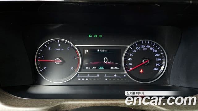 Kia Sorento 2021 — Şəkil 8/20