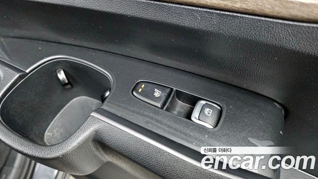 Kia Sorento 2021 — ფოტო 19/20