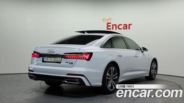 Audi A6 2022 — ფოტო 2/20