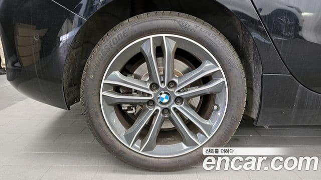BMW 1 Series 2023 — ფოტო 5/20