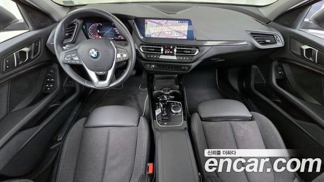 BMW 1 Series 2023 — ფოტო 7/20