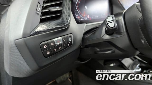 BMW 1 Series 2023 — фото 18 из 20