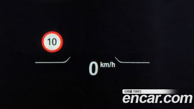 BMW 1 Series 2023 — ფოტო 19/20