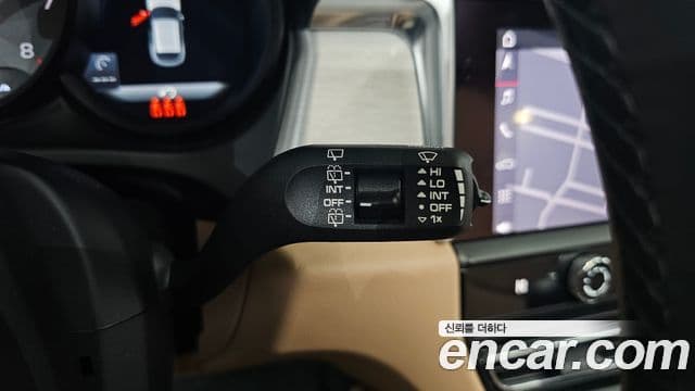 Porsche Macan 2022 — Photo 24/40
