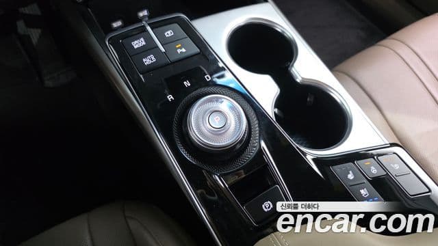 Kia K8 2021 — Şəkil 9/20