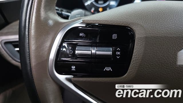 Kia K8 2021 — Şəkil 18/20