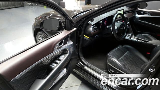 Genesis G70 2018 — ფოტო 12/20