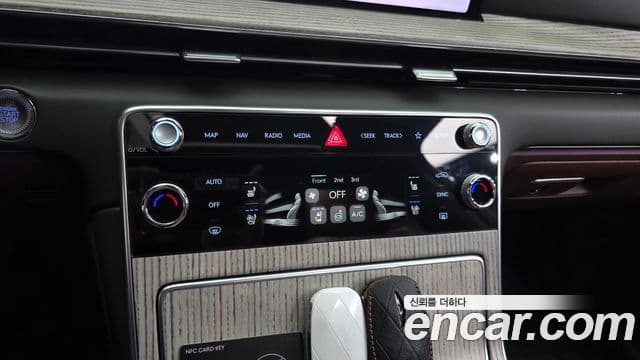 Genesis GV80 2024 — ფოტო 16/20