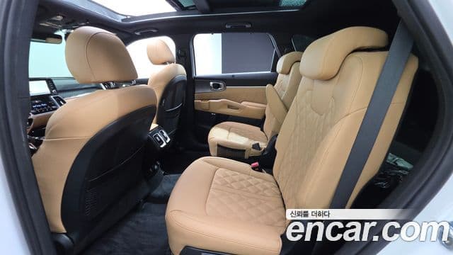 Kia Sorento 2021 — Şəkil 4/33