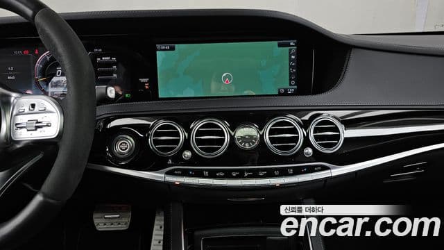 Mercedes-Benz S-Class 2019 — Photo 7/20