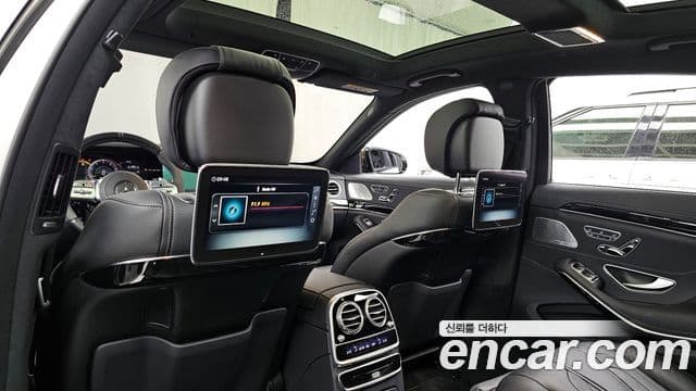 Mercedes-Benz S-Class 2019 — Photo 5/20