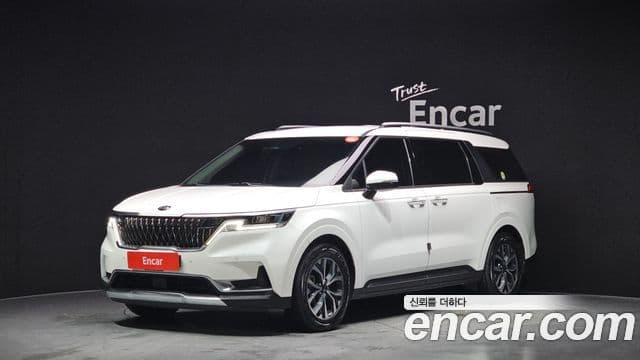 Kia Carnival 2021 — Фото 1/20