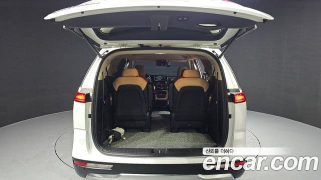 Kia Carnival 2021 — Фото 20/20