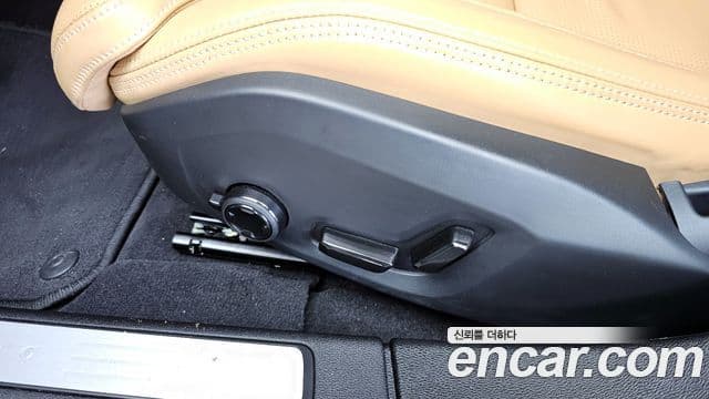 Volvo S60 2023 — Photo 11/37