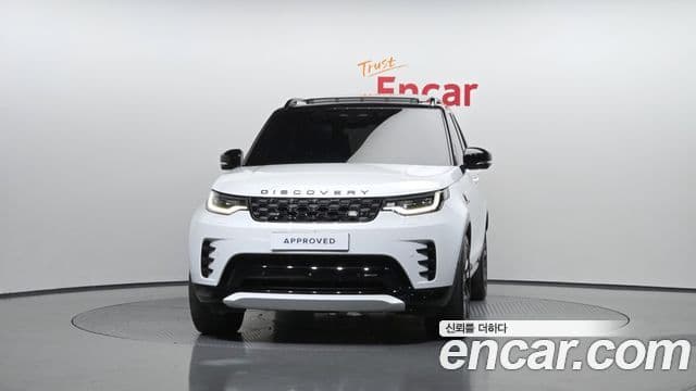 Land Rover Discovery 5 2022 — ფოტო 3/20