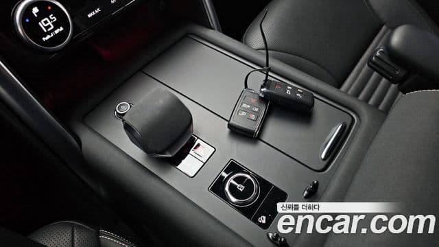 Land Rover Discovery 5 2022 — ფოტო 9/20