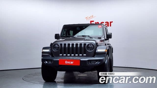 Jeep Wrangler 2020 — ფოტო 2/20