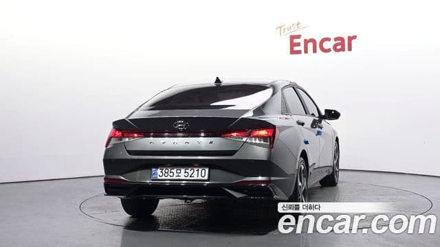 Hyundai The New Avante Hybrid 2023 — ფოტო 19/20