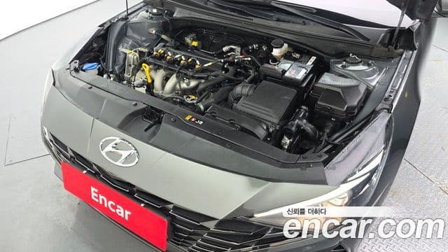 Hyundai The New Avante Hybrid 2023 — ფოტო 7/20
