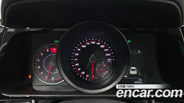 Hyundai The New Avante Hybrid 2023 — ფოტო 13/20