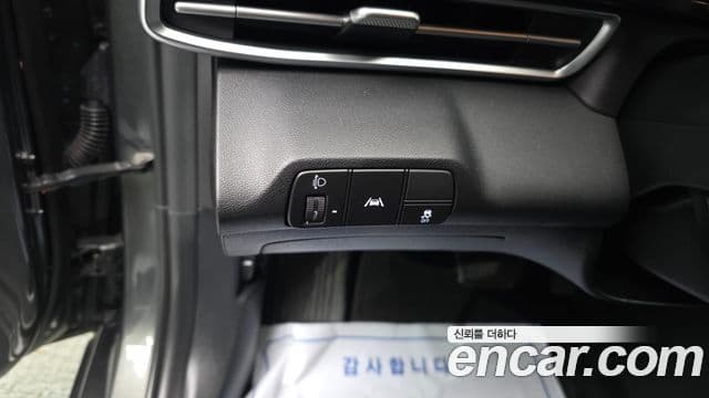 Hyundai The New Avante Hybrid 2023 — ფოტო 6/20