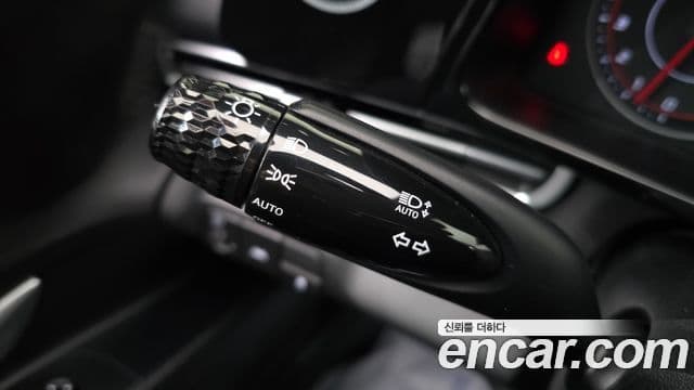 Hyundai The New Avante Hybrid 2023 — ფოტო 10/20