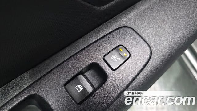 Hyundai The New Avante Hybrid 2023 — ფოტო 5/20