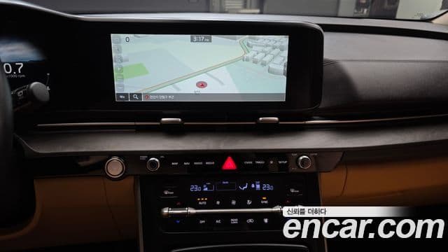 Kia Carnival 2022 — Şəkil 18/20