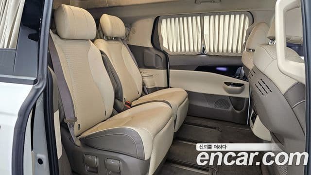 Kia Carnival 2023 — Şəkil 11/20