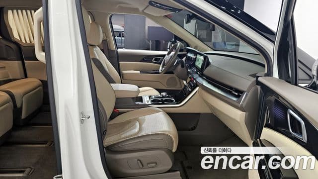 Kia Carnival 2023 — Şəkil 12/20