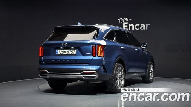 Kia Sorento 2021 — фото 2 из 20
