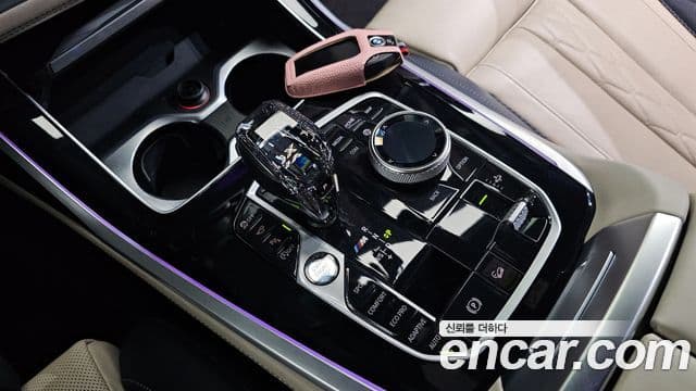 BMW X7 2021 — ფოტო 9/20