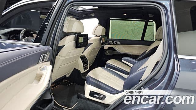 BMW X7 2021 — ფოტო 11/20