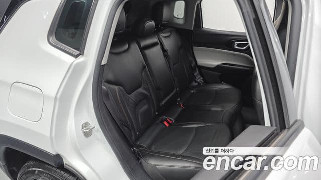 Jeep Compass 2022 — Şəkil 11/20