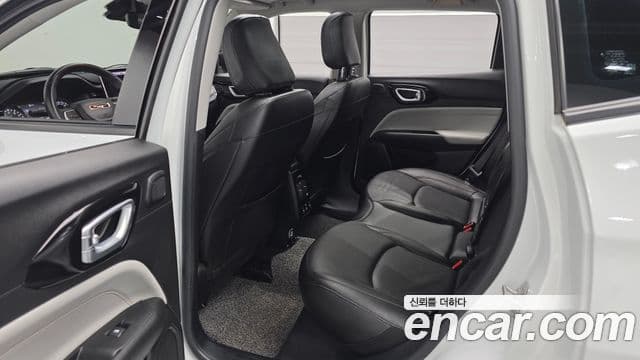 Jeep Compass 2022 — Photo 18/35