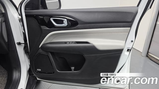 Jeep Compass 2022 — Photo 13/35