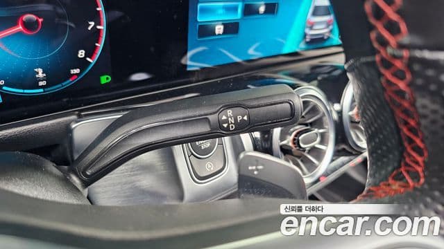 Mercedes-Benz GLB-Class 2021 — фото 9 из 20