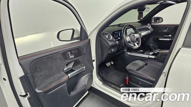 Mercedes-Benz GLB-Class 2021 — ფოტო 10/20