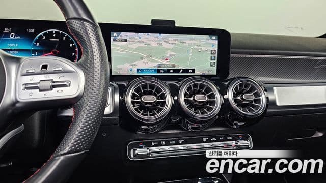 Mercedes-Benz GLB-Class 2021 — ფოტო 12/20