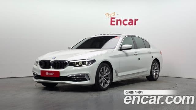 BMW 5 Series 2019 — ფოტო 1/20